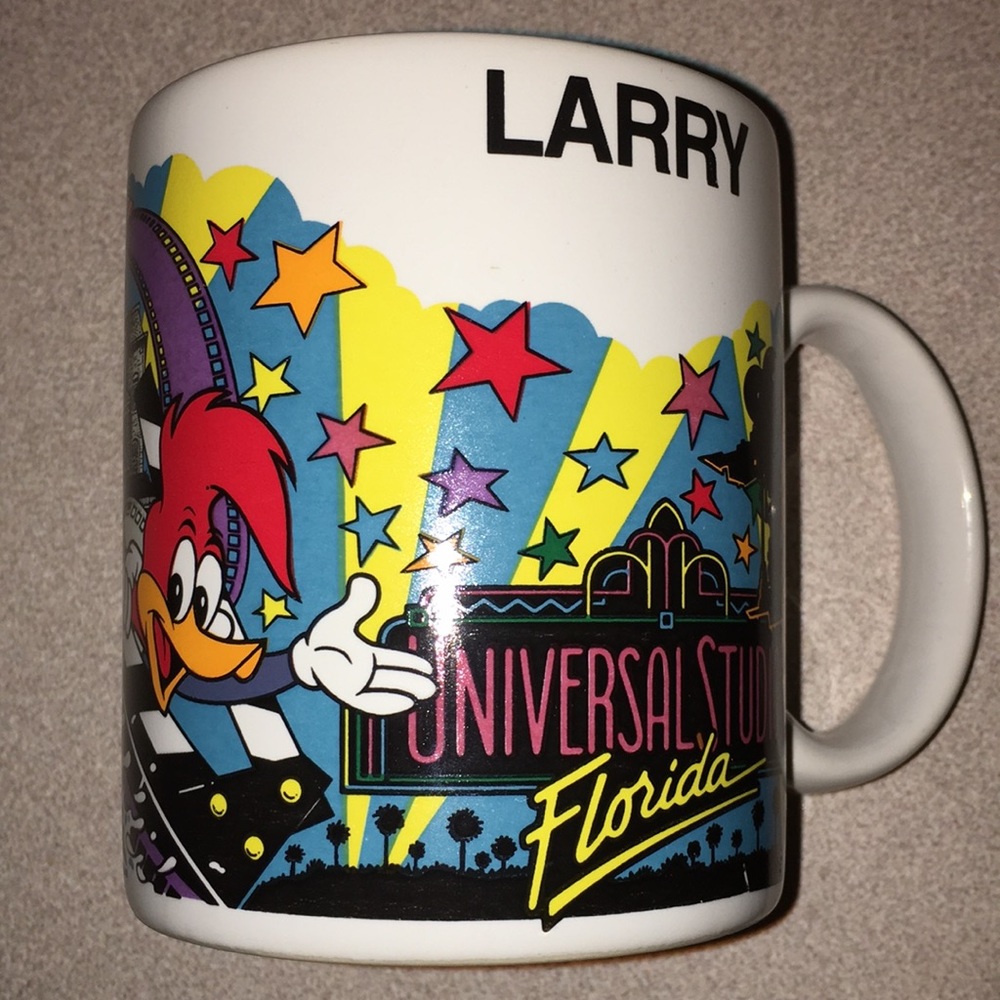 UNIVERSAL STUDIOS FLORIDA COLLECTABLE MUG(LARRY)